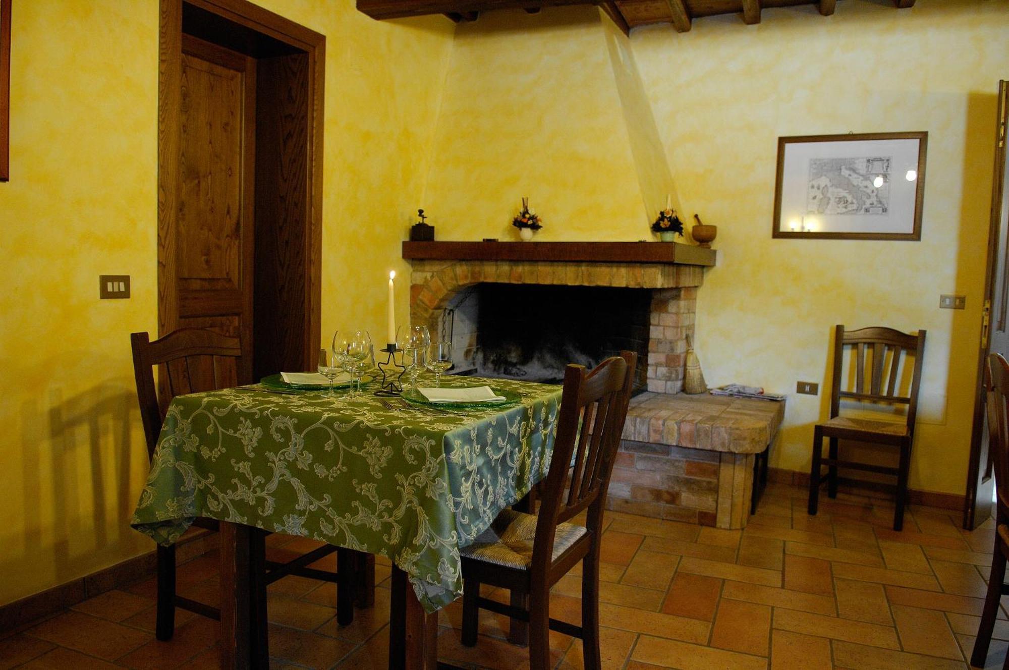 Agriturismo Il Borghetto مونتيفالكو المظهر الخارجي الصورة