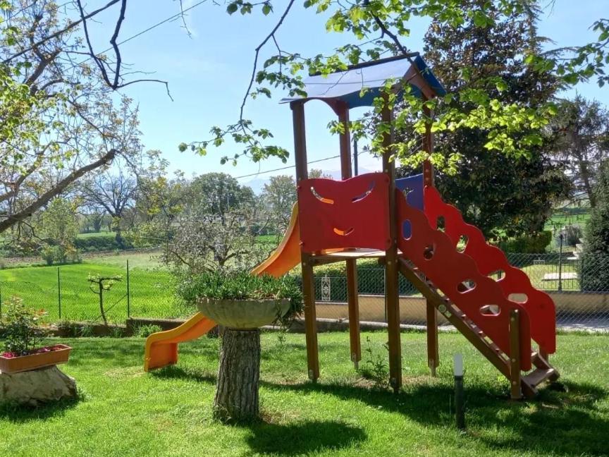 Agriturismo Il Borghetto مونتيفالكو المظهر الخارجي الصورة